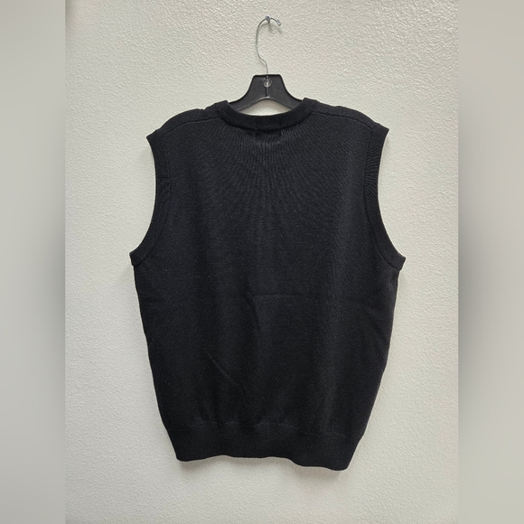 Men's Black Sweater Vest - Picture 2 of 7